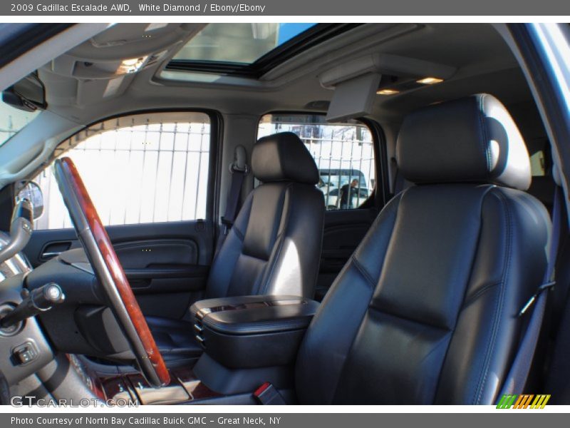 White Diamond / Ebony/Ebony 2009 Cadillac Escalade AWD