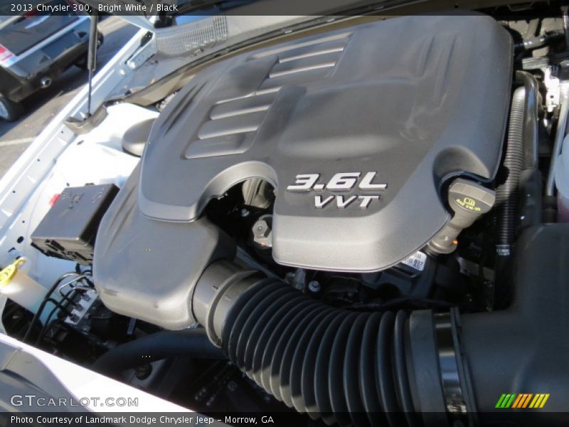 Bright White / Black 2013 Chrysler 300