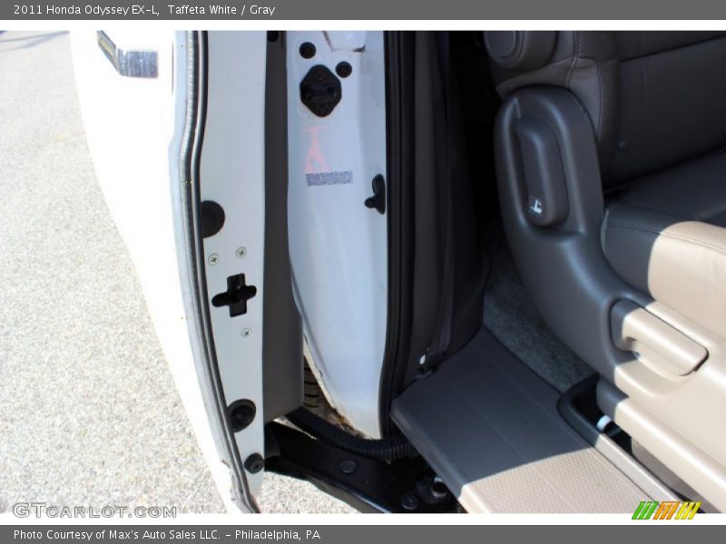 Taffeta White / Gray 2011 Honda Odyssey EX-L