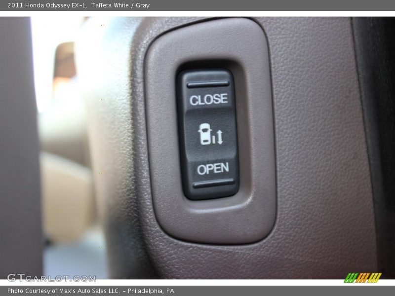 Taffeta White / Gray 2011 Honda Odyssey EX-L