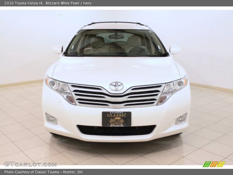 Blizzard White Pearl / Ivory 2010 Toyota Venza I4