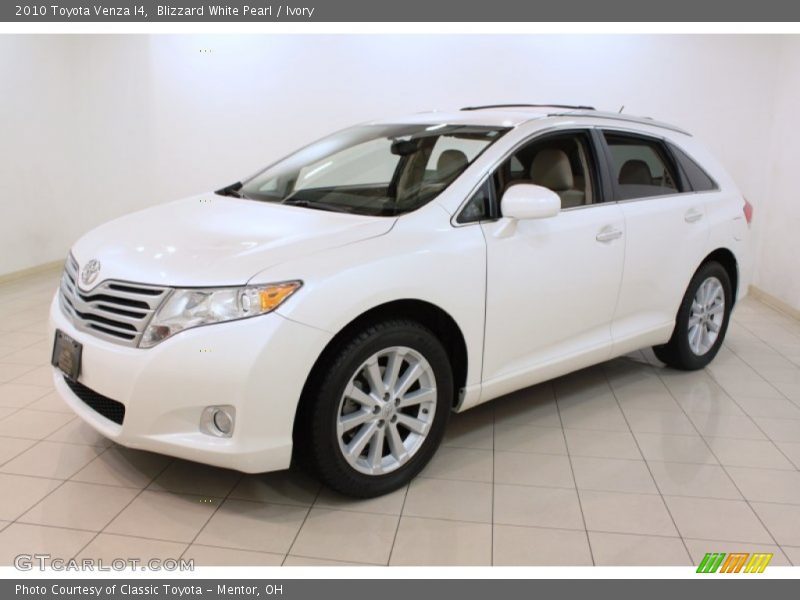 Blizzard White Pearl / Ivory 2010 Toyota Venza I4