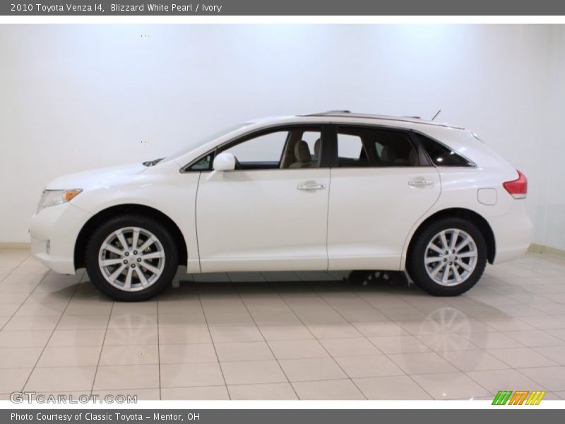 Blizzard White Pearl / Ivory 2010 Toyota Venza I4