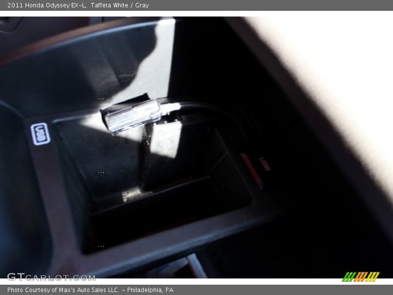 Taffeta White / Gray 2011 Honda Odyssey EX-L