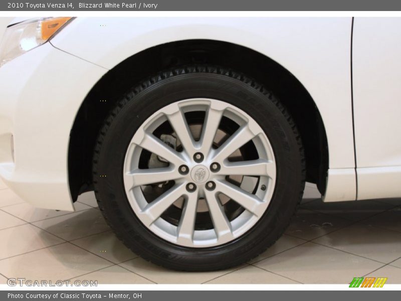 Blizzard White Pearl / Ivory 2010 Toyota Venza I4