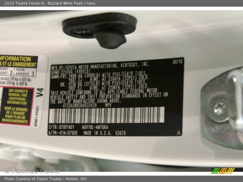 Blizzard White Pearl / Ivory 2010 Toyota Venza I4