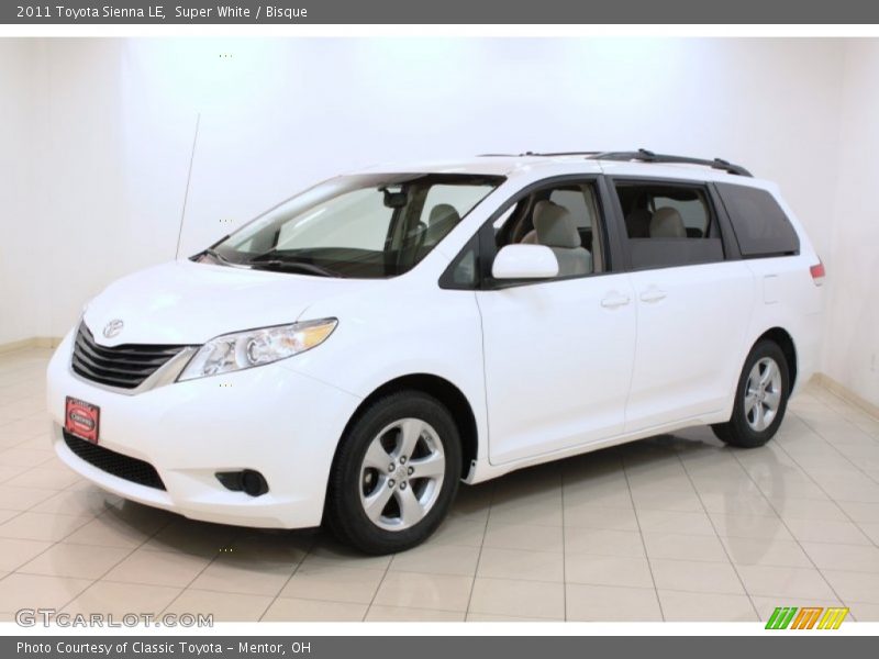 Super White / Bisque 2011 Toyota Sienna LE