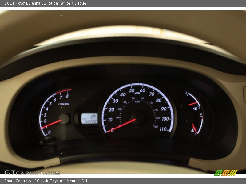 Super White / Bisque 2011 Toyota Sienna LE