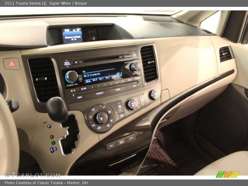 Super White / Bisque 2011 Toyota Sienna LE