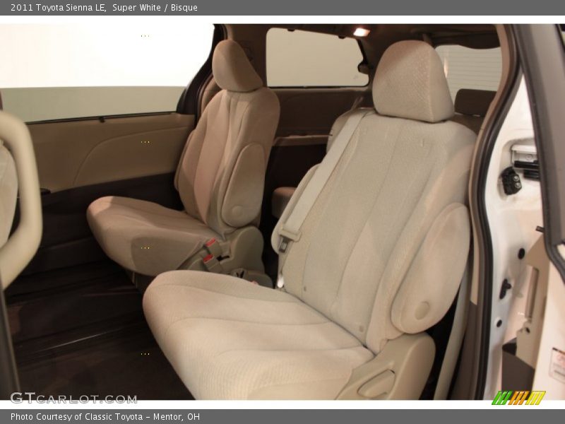 Super White / Bisque 2011 Toyota Sienna LE