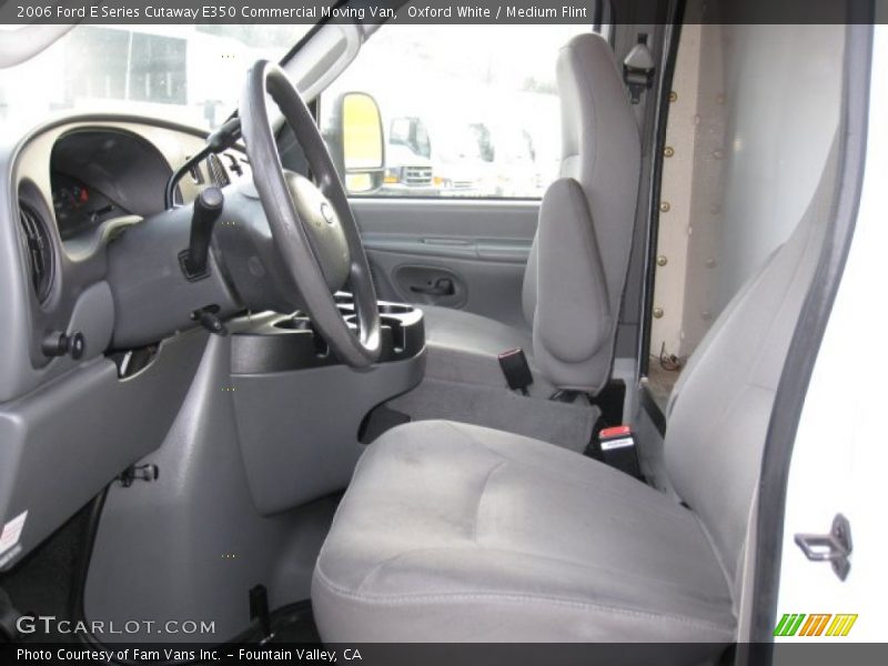 Oxford White / Medium Flint 2006 Ford E Series Cutaway E350 Commercial Moving Van