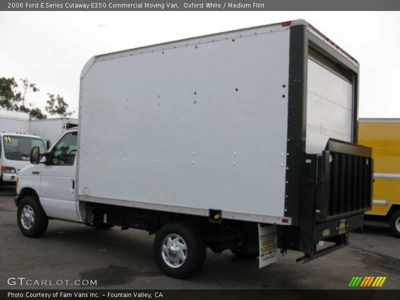 Oxford White / Medium Flint 2006 Ford E Series Cutaway E350 Commercial Moving Van