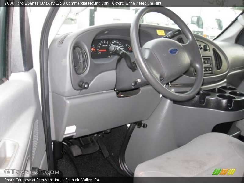 Oxford White / Medium Flint 2006 Ford E Series Cutaway E350 Commercial Moving Van