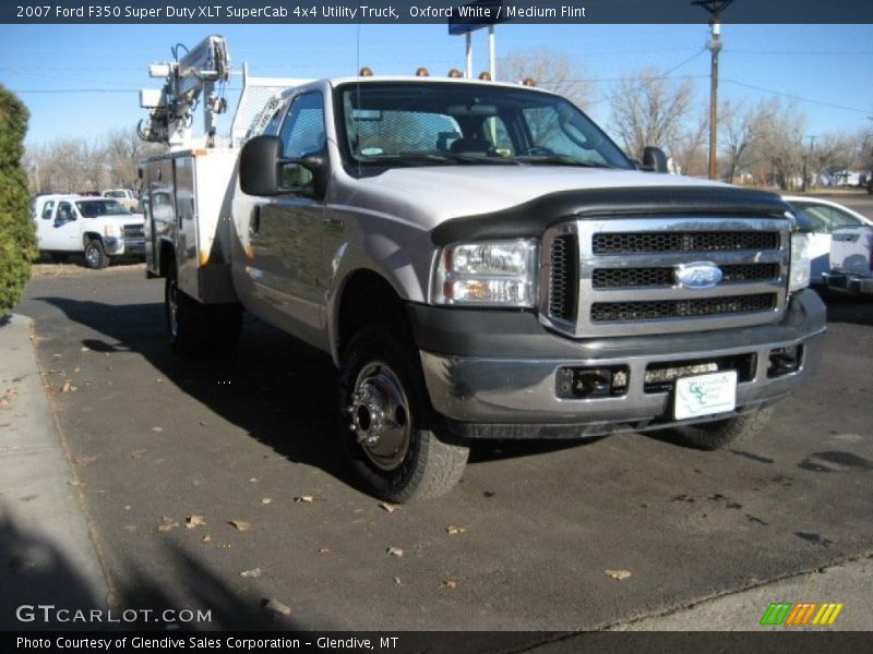 Oxford White / Medium Flint 2007 Ford F350 Super Duty XLT SuperCab 4x4 Utility Truck