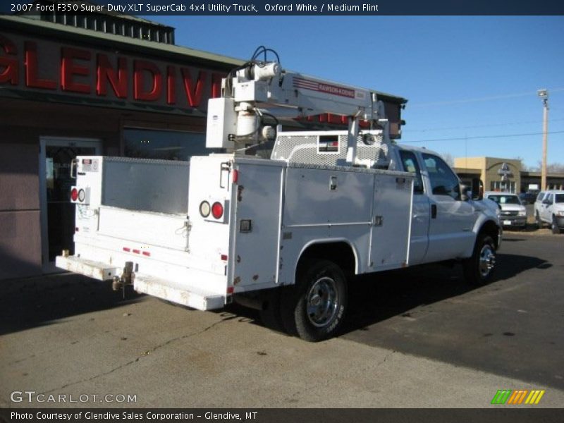 Oxford White / Medium Flint 2007 Ford F350 Super Duty XLT SuperCab 4x4 Utility Truck