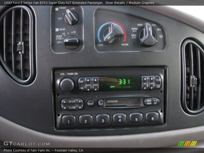 Controls of 1999 E Series Van E350 Super Duty XLT Extended Passenger