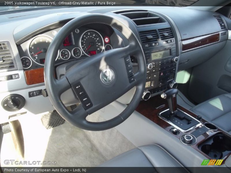 Offroad Grey Metallic / Pure Beige 2005 Volkswagen Touareg V6