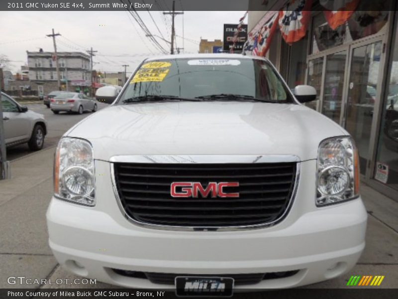 Summit White / Ebony 2011 GMC Yukon SLE 4x4