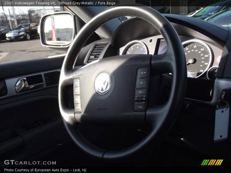 Offroad Grey Metallic / Pure Beige 2005 Volkswagen Touareg V6