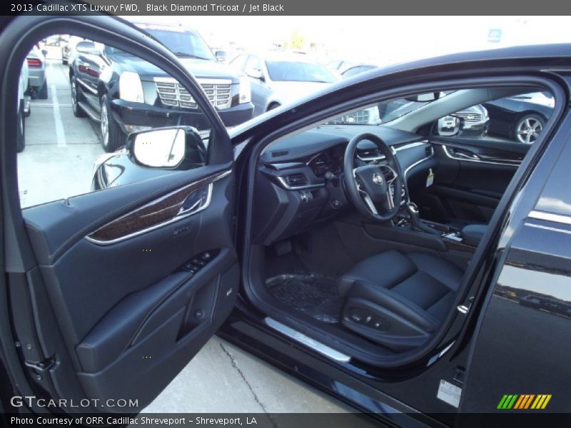 Black Diamond Tricoat / Jet Black 2013 Cadillac XTS Luxury FWD