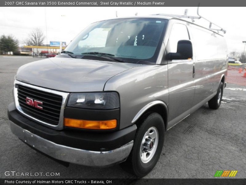 Front 3/4 View of 2007 Savana Van 3500 Extended Commercial