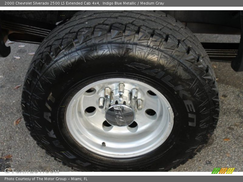 Indigo Blue Metallic / Medium Gray 2000 Chevrolet Silverado 2500 LS Extended Cab 4x4