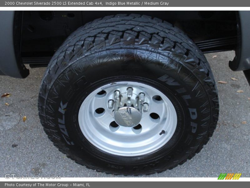 Indigo Blue Metallic / Medium Gray 2000 Chevrolet Silverado 2500 LS Extended Cab 4x4