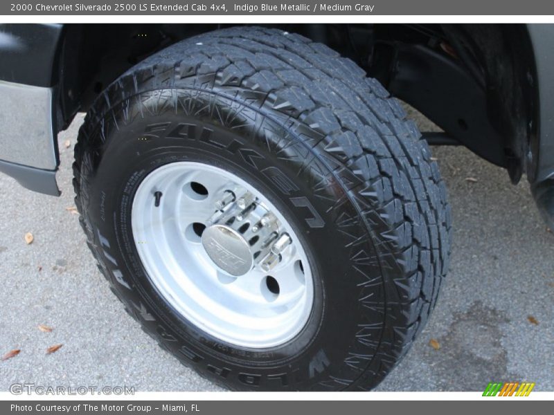 Indigo Blue Metallic / Medium Gray 2000 Chevrolet Silverado 2500 LS Extended Cab 4x4