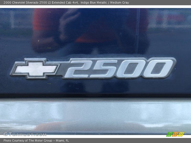 Indigo Blue Metallic / Medium Gray 2000 Chevrolet Silverado 2500 LS Extended Cab 4x4