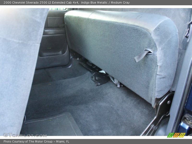 Indigo Blue Metallic / Medium Gray 2000 Chevrolet Silverado 2500 LS Extended Cab 4x4