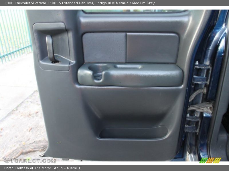 Indigo Blue Metallic / Medium Gray 2000 Chevrolet Silverado 2500 LS Extended Cab 4x4