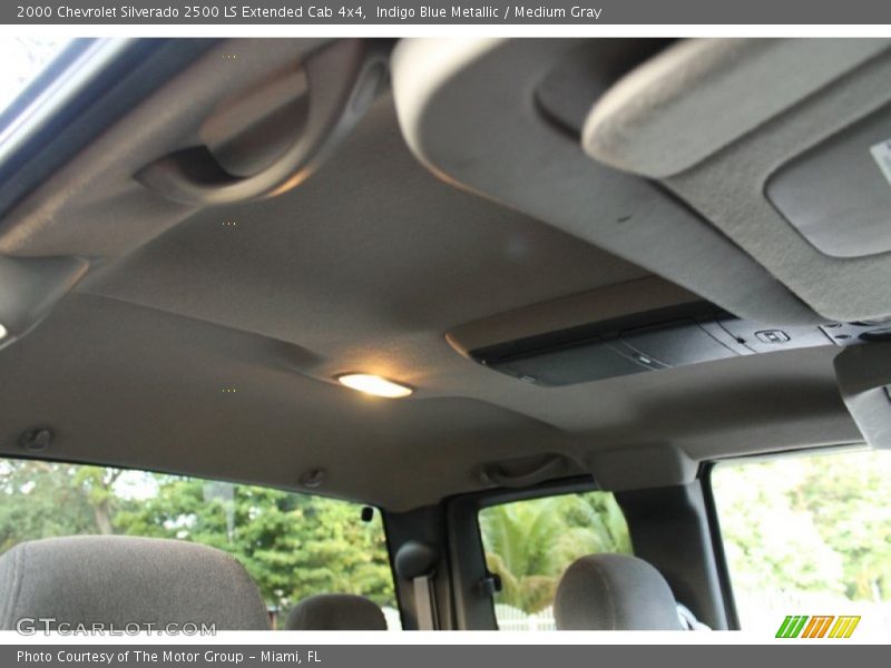 Indigo Blue Metallic / Medium Gray 2000 Chevrolet Silverado 2500 LS Extended Cab 4x4