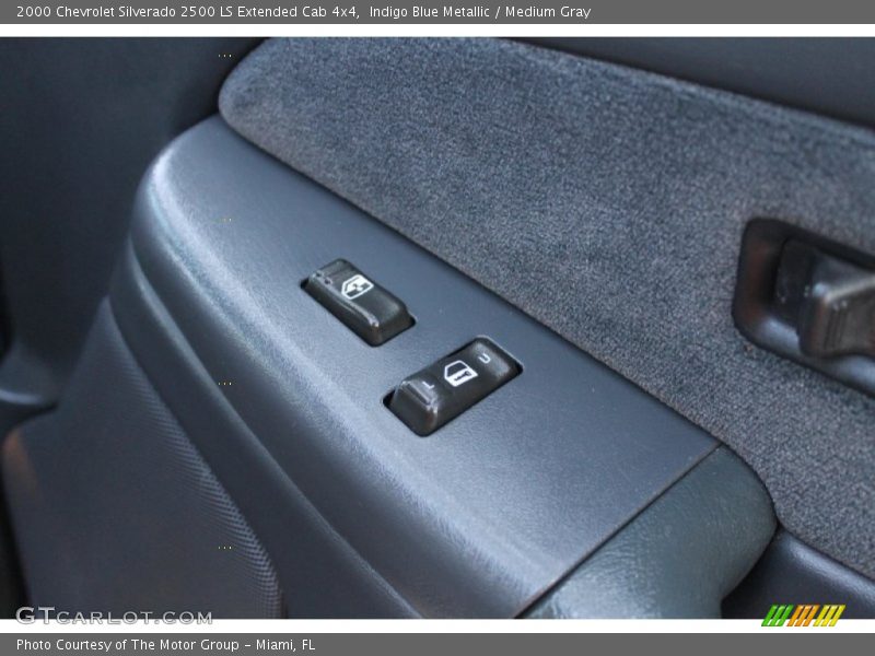 Indigo Blue Metallic / Medium Gray 2000 Chevrolet Silverado 2500 LS Extended Cab 4x4