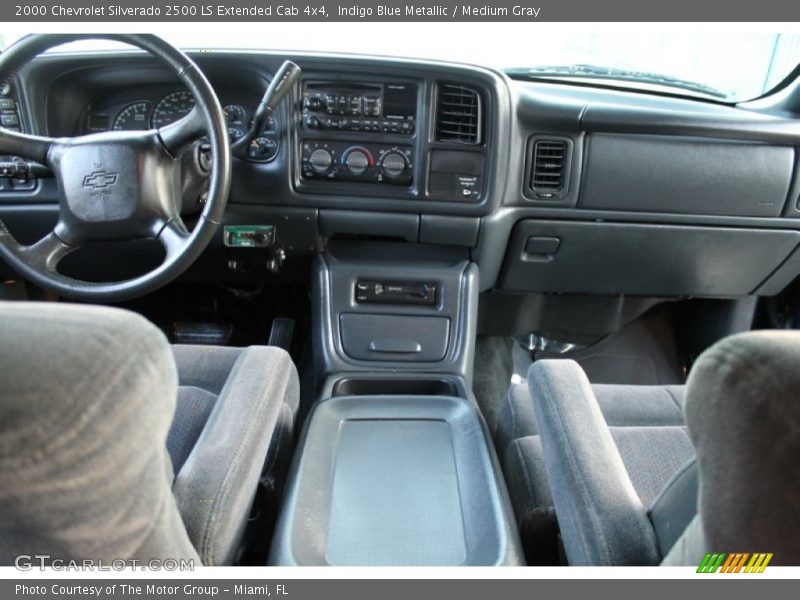 Indigo Blue Metallic / Medium Gray 2000 Chevrolet Silverado 2500 LS Extended Cab 4x4