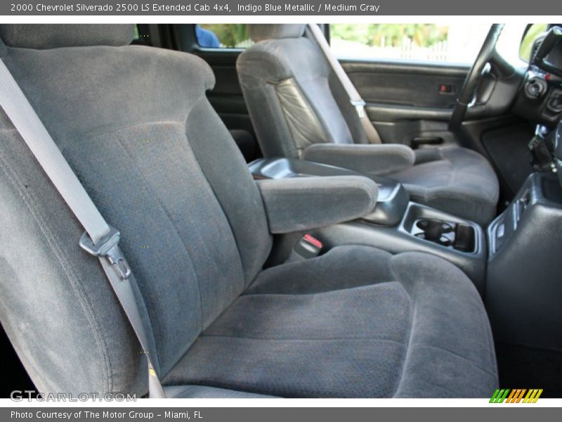Indigo Blue Metallic / Medium Gray 2000 Chevrolet Silverado 2500 LS Extended Cab 4x4