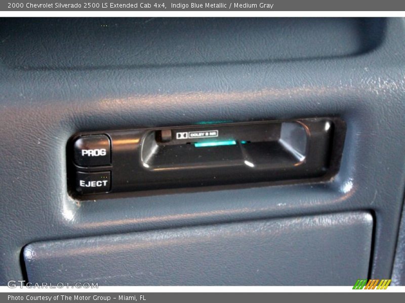 Indigo Blue Metallic / Medium Gray 2000 Chevrolet Silverado 2500 LS Extended Cab 4x4