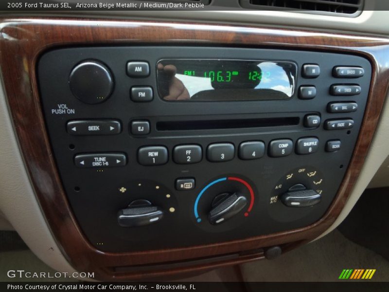 Arizona Beige Metallic / Medium/Dark Pebble 2005 Ford Taurus SEL