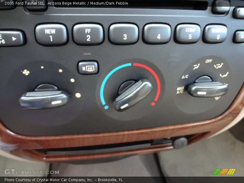Arizona Beige Metallic / Medium/Dark Pebble 2005 Ford Taurus SEL