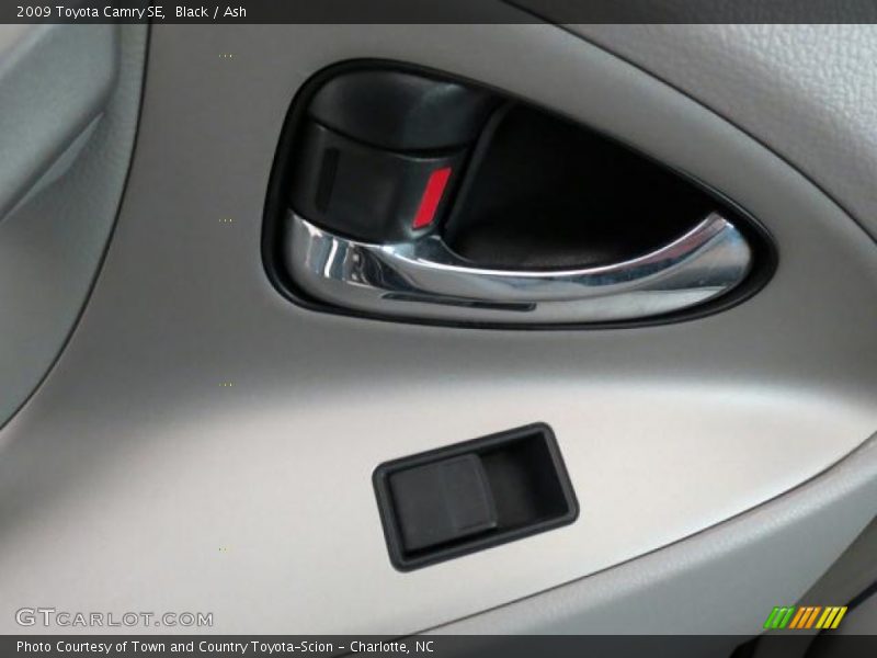 Black / Ash 2009 Toyota Camry SE