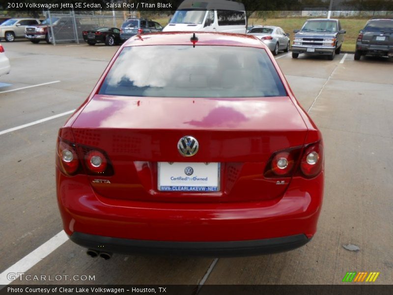 Salsa Red / Titan Black 2010 Volkswagen Jetta SE Sedan