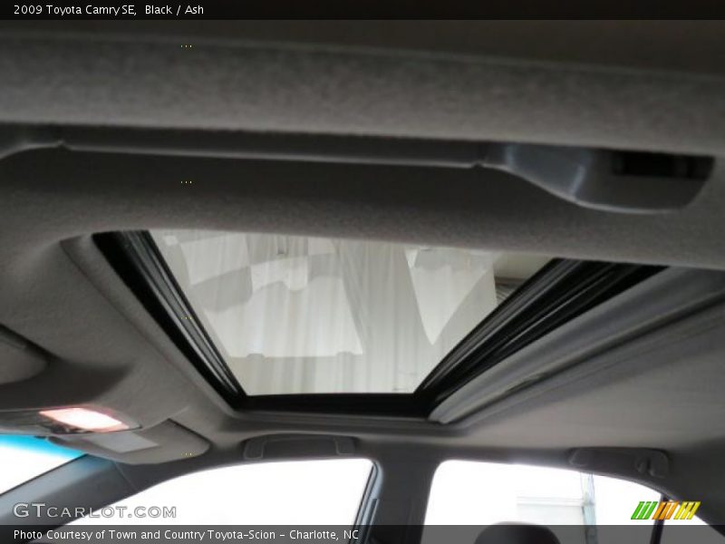 Black / Ash 2009 Toyota Camry SE