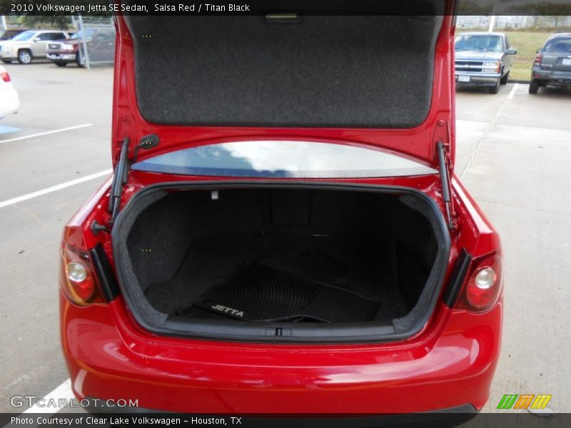 Salsa Red / Titan Black 2010 Volkswagen Jetta SE Sedan