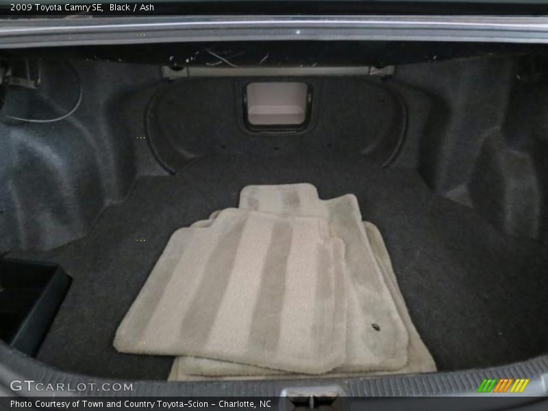 Black / Ash 2009 Toyota Camry SE