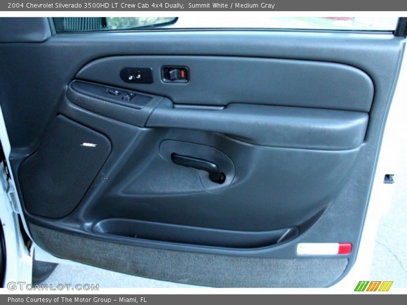 Door Panel of 2004 Silverado 3500HD LT Crew Cab 4x4 Dually