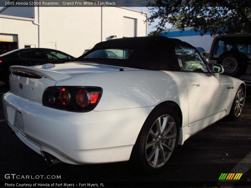 Grand Prix White / Tan/Black 2005 Honda S2000 Roadster