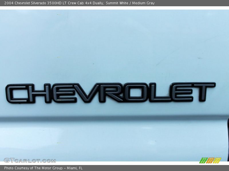 Summit White / Medium Gray 2004 Chevrolet Silverado 3500HD LT Crew Cab 4x4 Dually