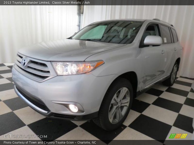 Classic Silver Metallic / Ash 2013 Toyota Highlander Limited