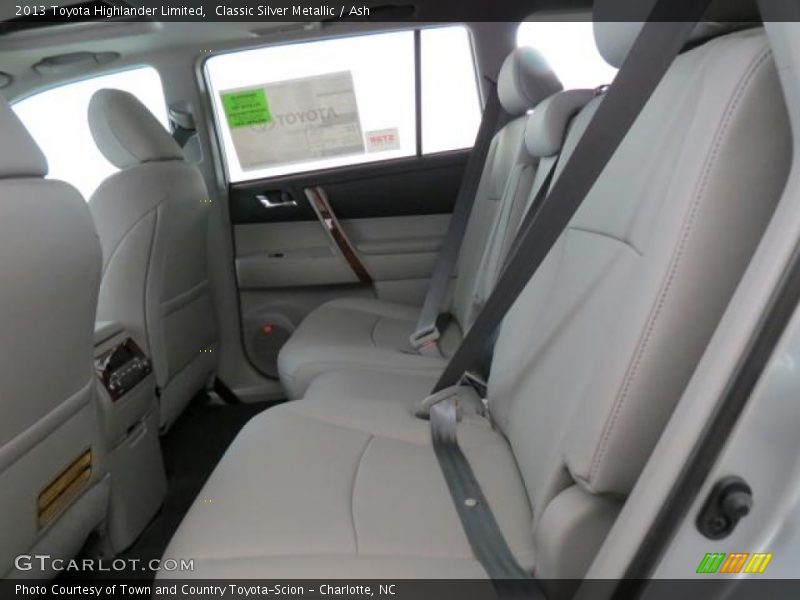 Classic Silver Metallic / Ash 2013 Toyota Highlander Limited