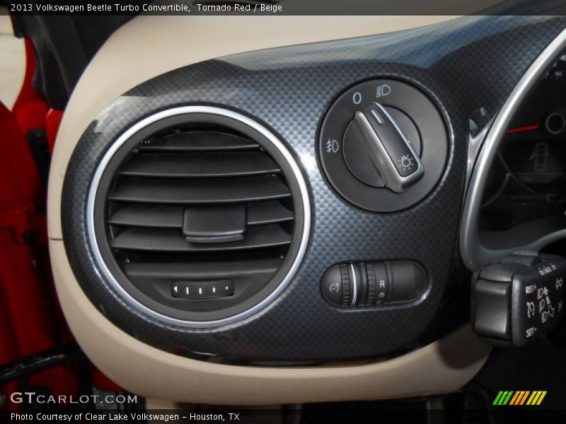 Controls of 2013 Beetle Turbo Convertible