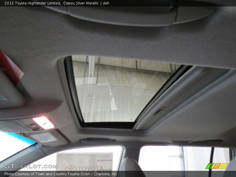 Classic Silver Metallic / Ash 2013 Toyota Highlander Limited